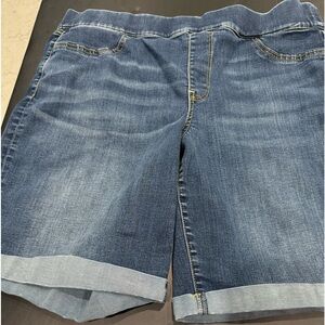 NYDJ Blue Jean Lift Tuck Technology Pull On Shorts